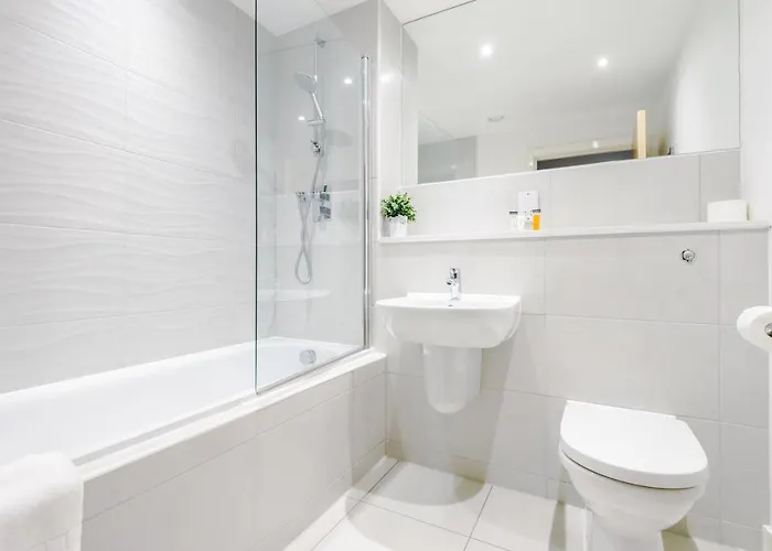 Hilltop Serviced Apartments- Northern Quarter Апартаменты *