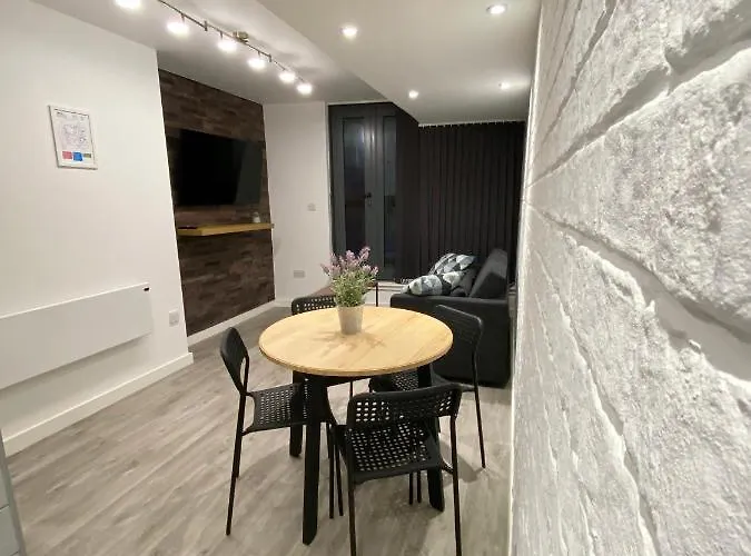 The Works - Private One Bedroom * 맨체스터