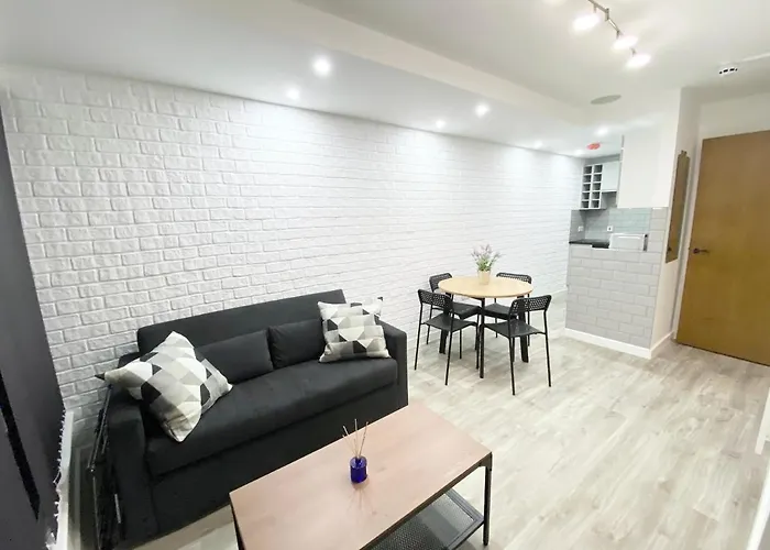 One Bed - Centre Apartament