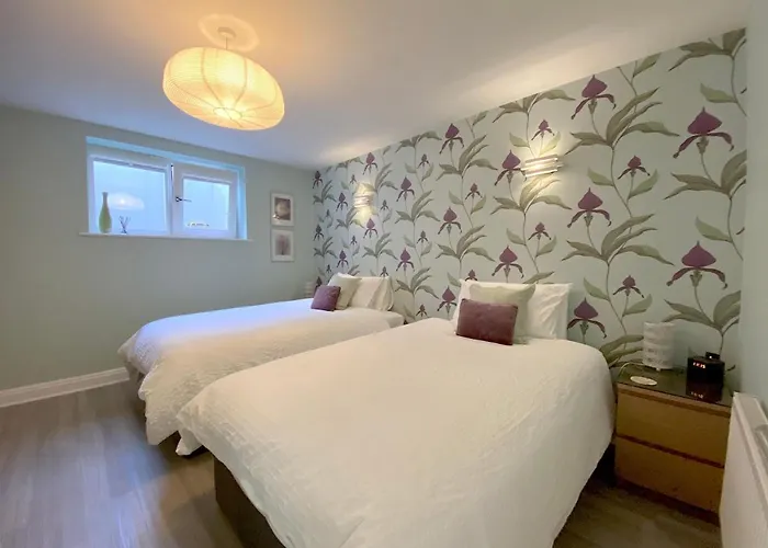 The Garden Apartment, Near Airport & 曼彻斯特