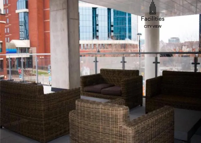 Apartment 1 Bedroom Lovely In Salford Quays Free Street Parking Subject To Availability *