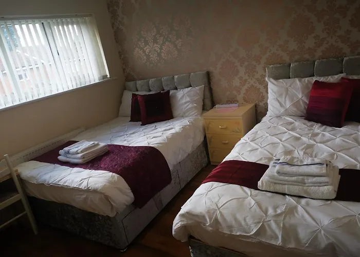 Brigstock Holidays House * 맨체스터