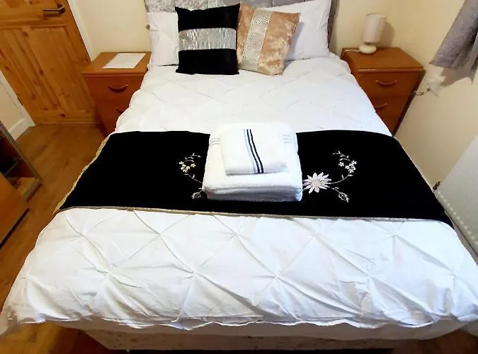 아파트 Brigstock Holidays House 맨체스터