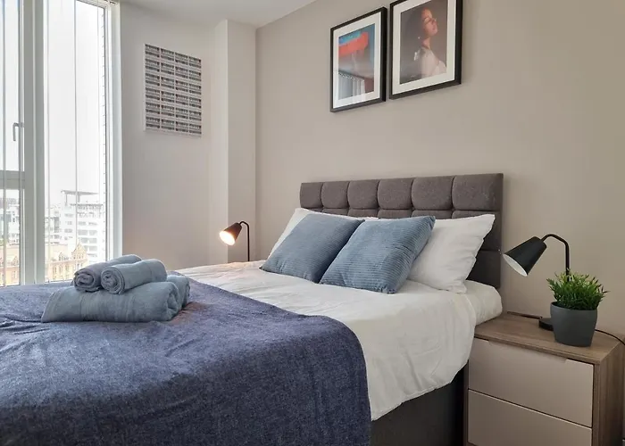 Apartament Onpoint - Spacious 2 Bedroom Apt - City Centre With Balcony *