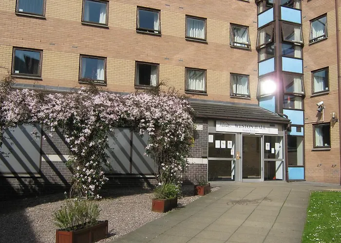 Hotel Weston Hall - Halls Of