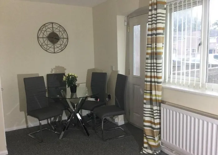 Lejlighed Residential Within Easy Reach Of Town Manchester