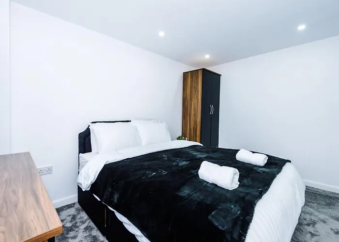 Luxury 3 Bedroom House Close To Center Apartament Manchester