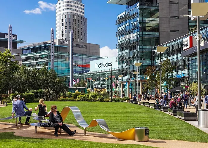 Media Stays - Luxury