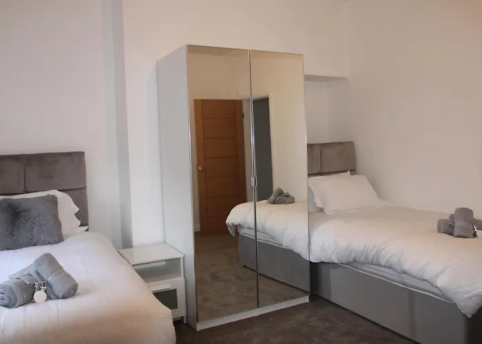 Beautiful, Spacious, Old Trafford * 맨체스터