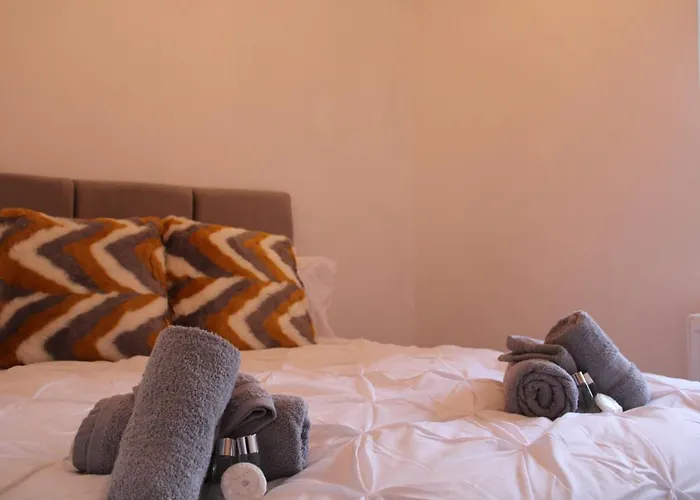 Beautiful, Spacious, Old Trafford Mánchester