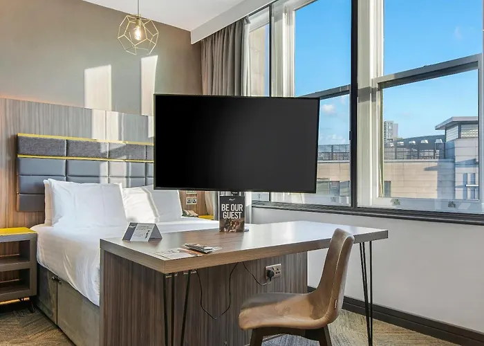 Roomzzz Victoria شقة فندقية