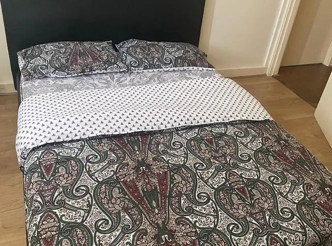 Thomas Court Habitación en casa particular