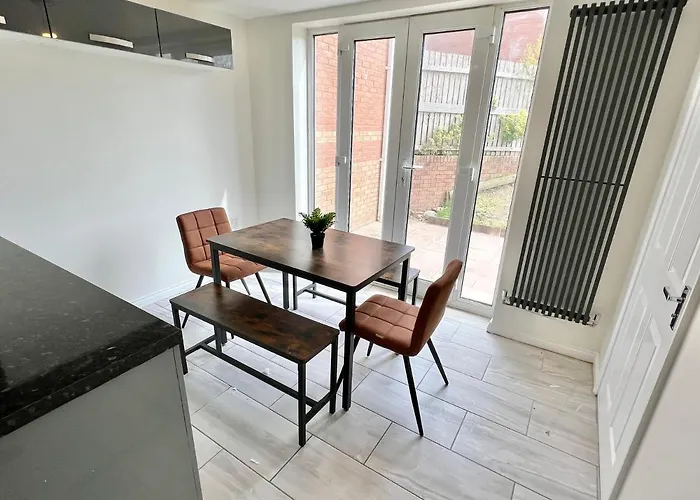 Spacious 3-bedroom House With 5 Beds And Sofa-bed Ferienhaus