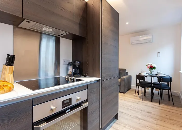 Pillo Serviced - Manchester