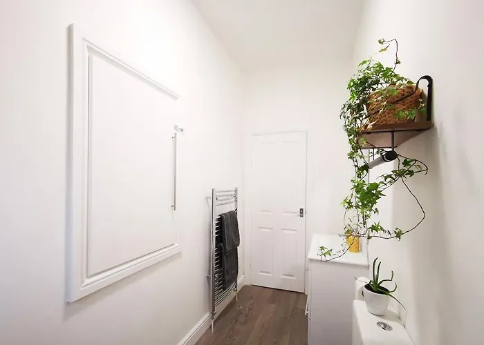 The Mellor - With Free Parking - 5 Minutes Drive To Coop Live Arena, Etihad Stadium & Centre