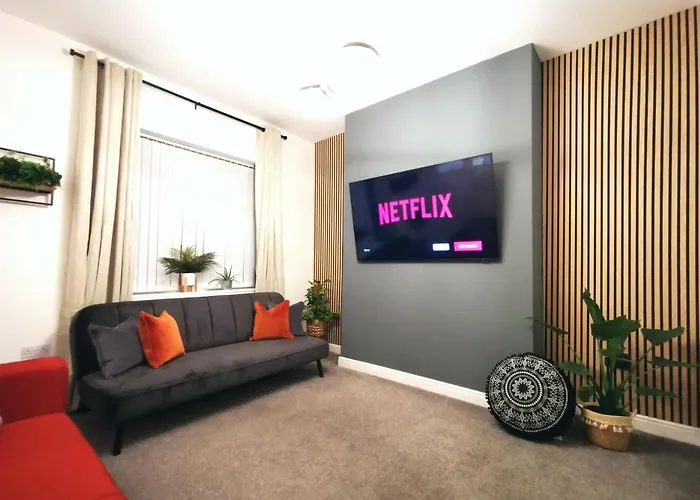 The Mellor - With Free Parking - 5 Minutes Drive To Coop Live Arena, Etihad Stadium & Centre Manchester