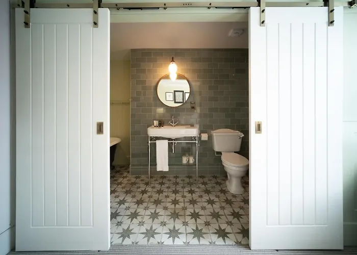 Eleven Didsbury Park Hotel