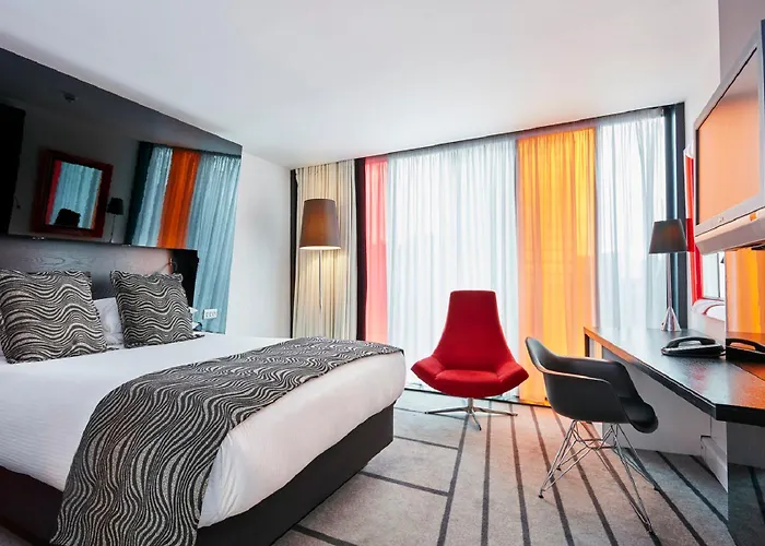 Crowne Plaza Centre By Ihg Hotel