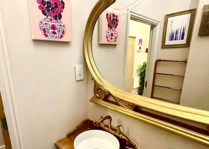 Stunning Luxury Vintage Duplex With Parking Сasa de vacaciones *