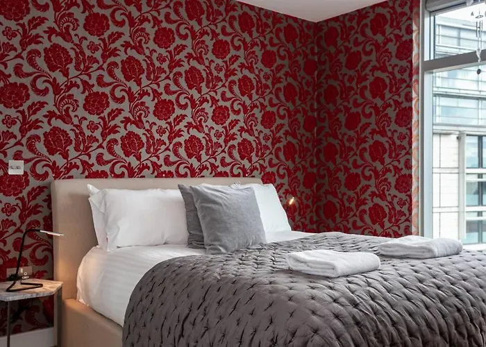 Iconic Luxury * 맨체스터