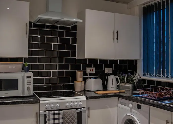 Bv Comfy Spacious 3 Bedroom House At Tatton Street Apartment *