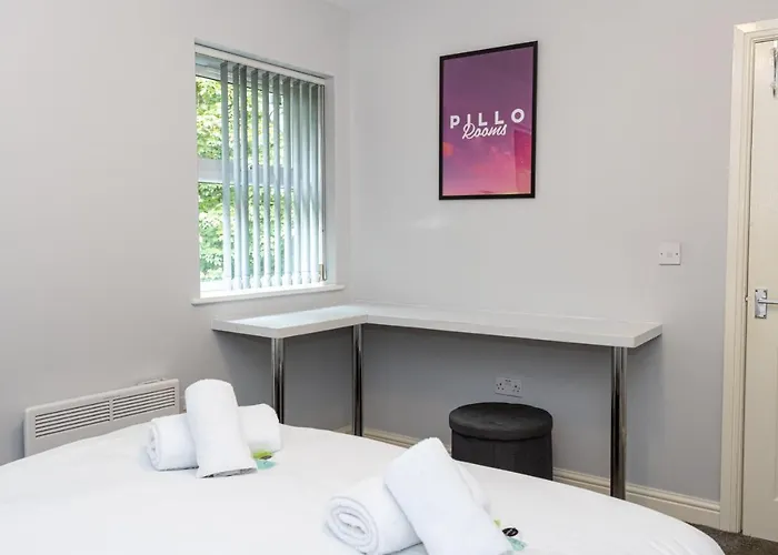 Pillo Serviced - Trafford Daire Manchester
