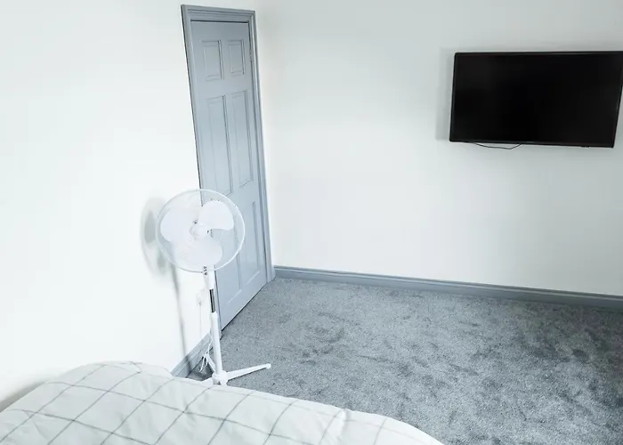 Aparthotel Empress House *