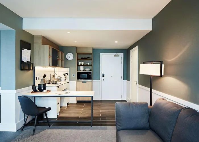 Hyatt House - 아파트호텔 4*