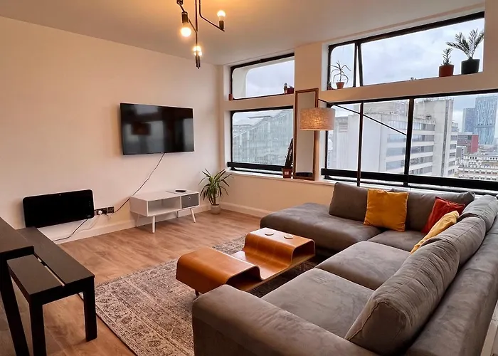 View 2 Bedrooms Flat *