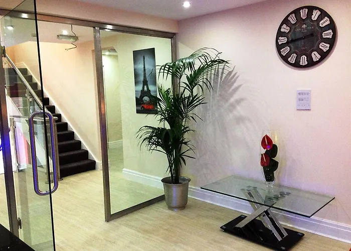 מלון Ville Hotel