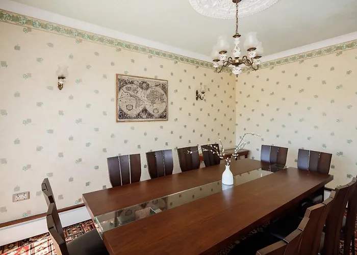 Сasa de vacaciones Beautiful 'mayfield' With Private Pool! *