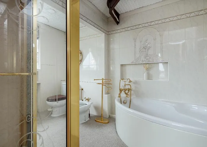 Beautiful 'mayfield' With Private Pool! Сasa de vacaciones Mánchester