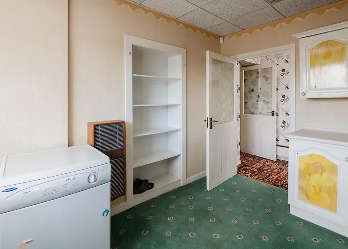 Beautiful 'mayfield' With Private Pool! Mánchester