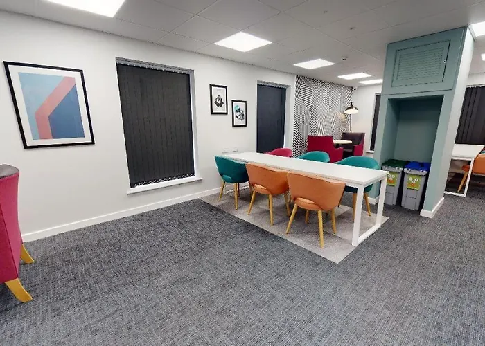 Comfy Ensuite Bedrooms At Gardens Near Centre Appartamento Manchester