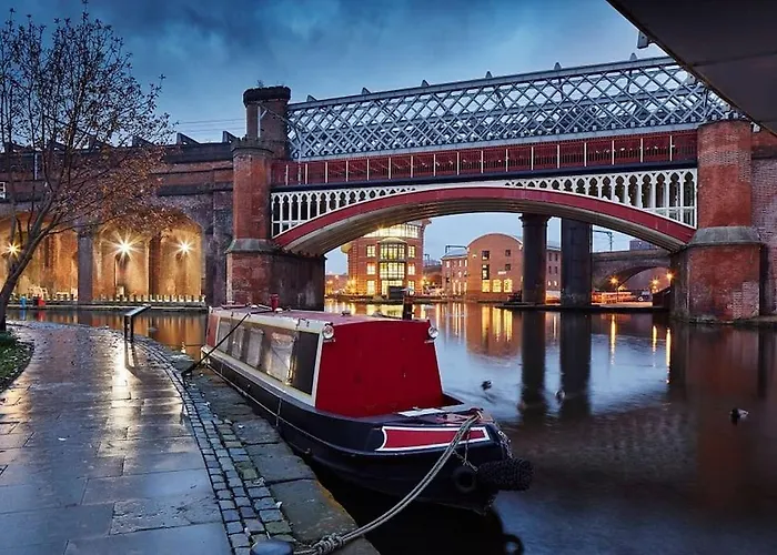 Luxury New Built Split-level Flat With Rooftop Gardens Access Apartment