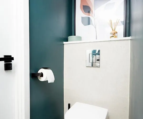 Apartment Luxury New Built Split-level Flat With Rooftop Gardens Access *