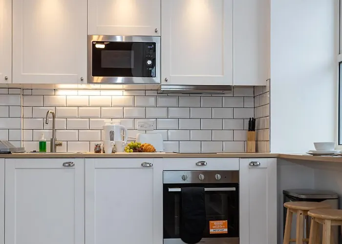 Pillo Serviced - Salford 曼彻斯特