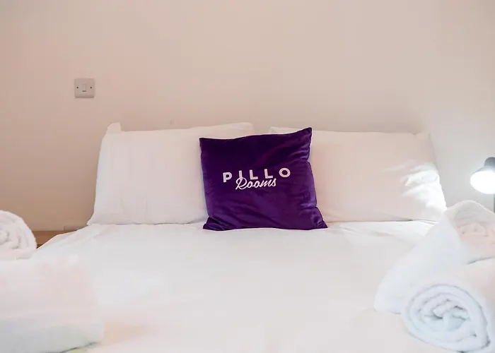 Pillo Serviced - Salford