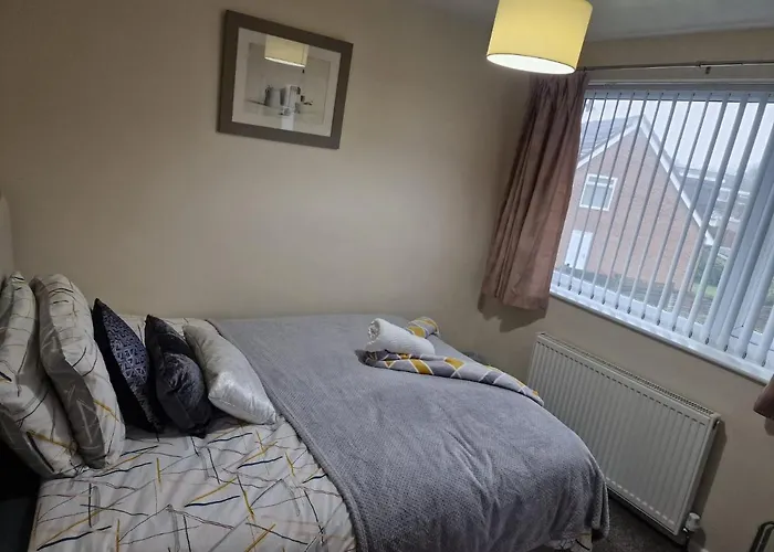 The Pride Of Manchester, Trafford