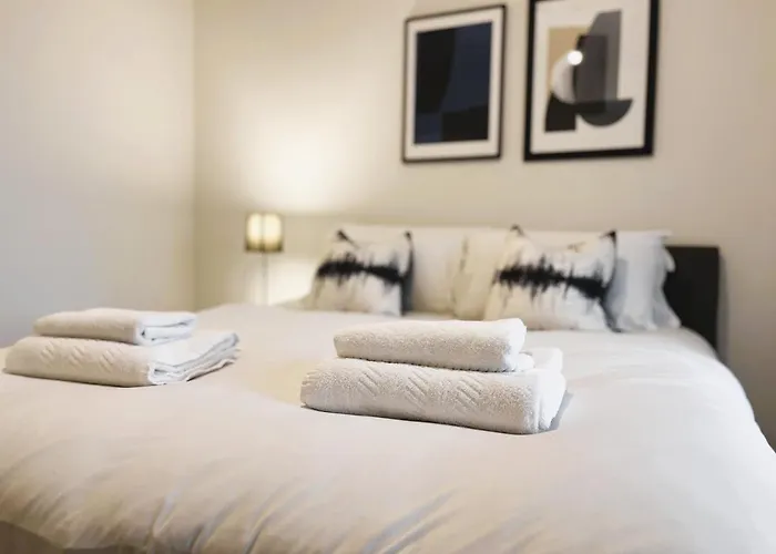 Brand New Modern 1 Bed Near Old Trafford Stadium