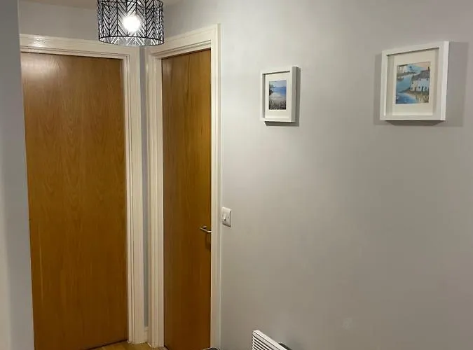 City Centre Apartment *