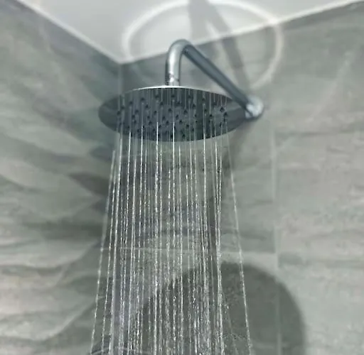 Modern One Bedroom Near Old Trafford Stadium *