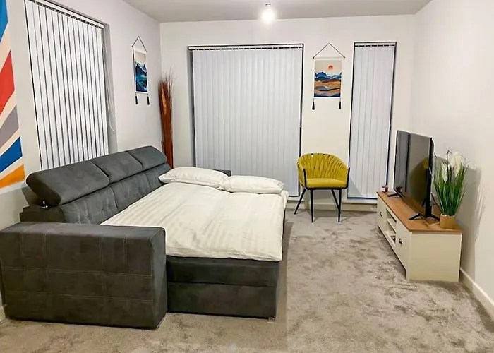 M5 Ordsall - Spacious 2 Bedroom Apartament *