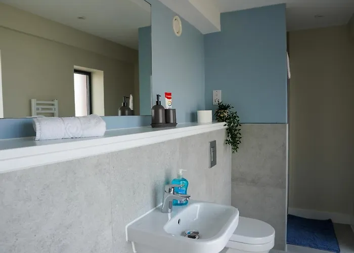 Appartement 3br Penthouse By Torr Group Short Term Lets With Private Rooftop Garden Manchester