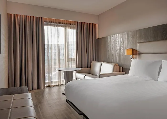 Ac By Marriott Centre 4*