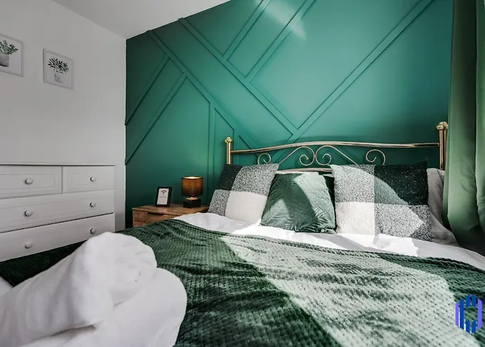 Spacious 5br - Coop Live & Etihad - Pool Table Манчестер