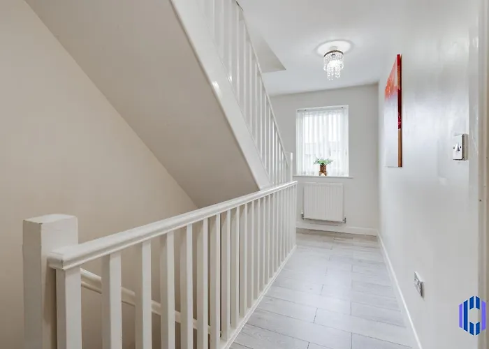 Дом отдыха Spacious 5br - Coop Live & Etihad - Pool Table *