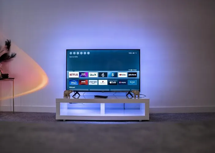 A Spacious 2 Bed With A River And Cascade View, Imaya Nights, M3 公寓