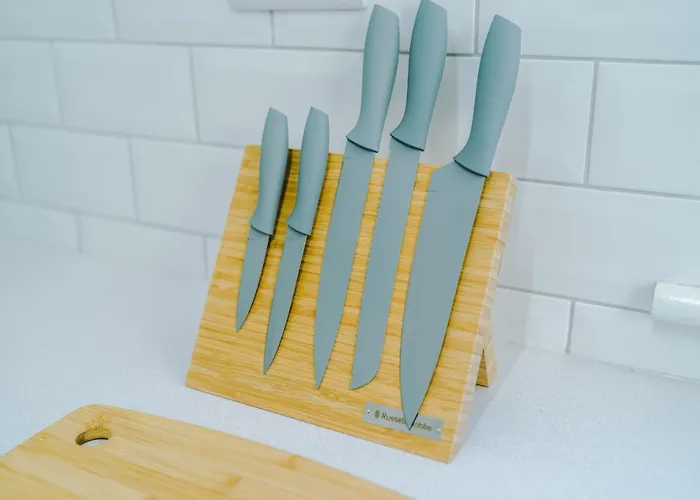 Tatil Evi Spacious 4 Bed With Parking Manchester