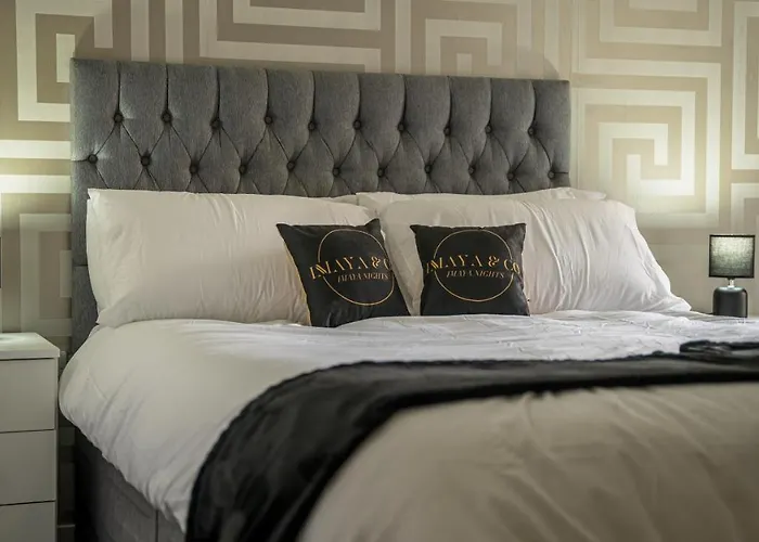 公寓 A Spacious 2 Bed With A River And Cascade View, Imaya Nights, M3 *